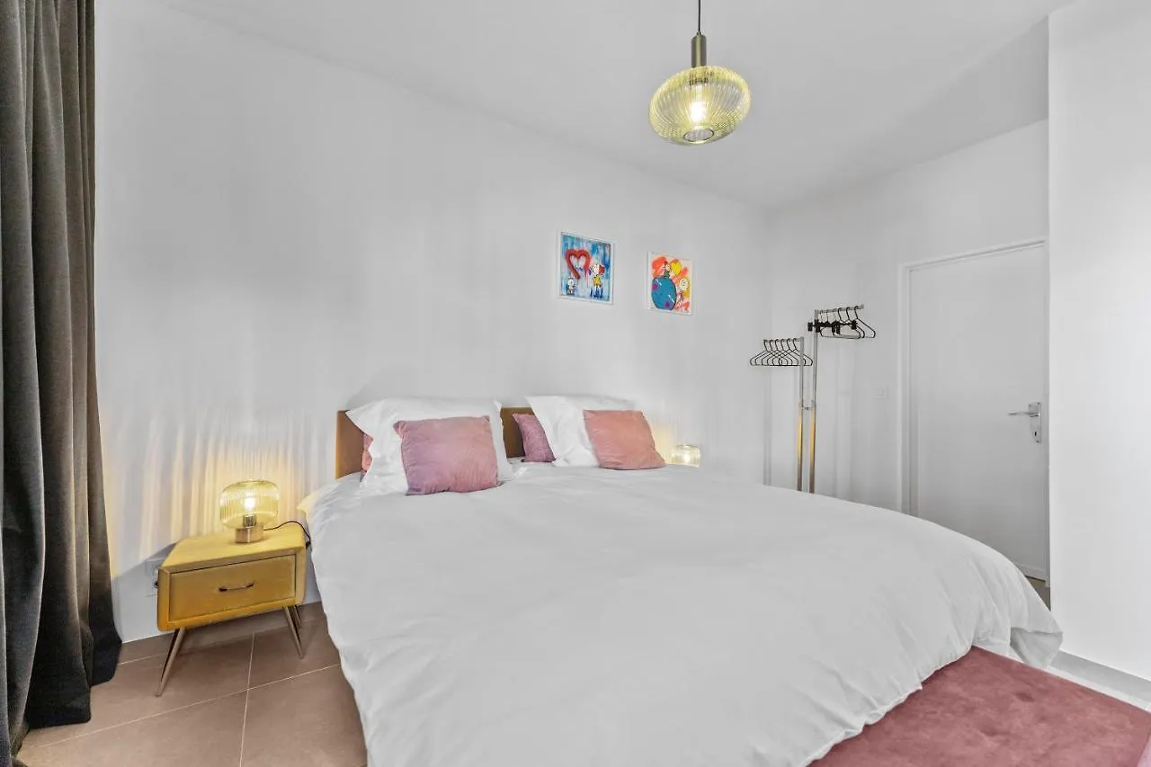 Central & Luminous Apartment Antwerp